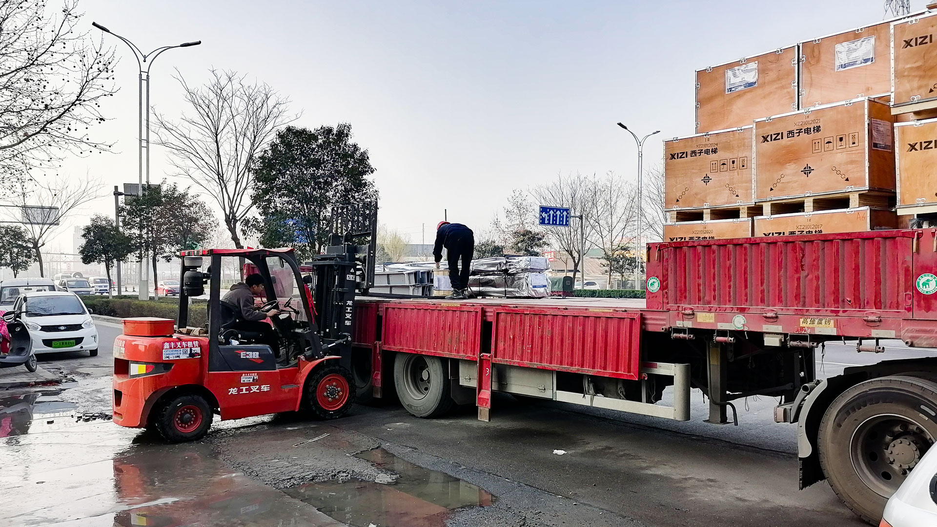 1647575436918182.jpg 緊跟施工進度-(1).jpg