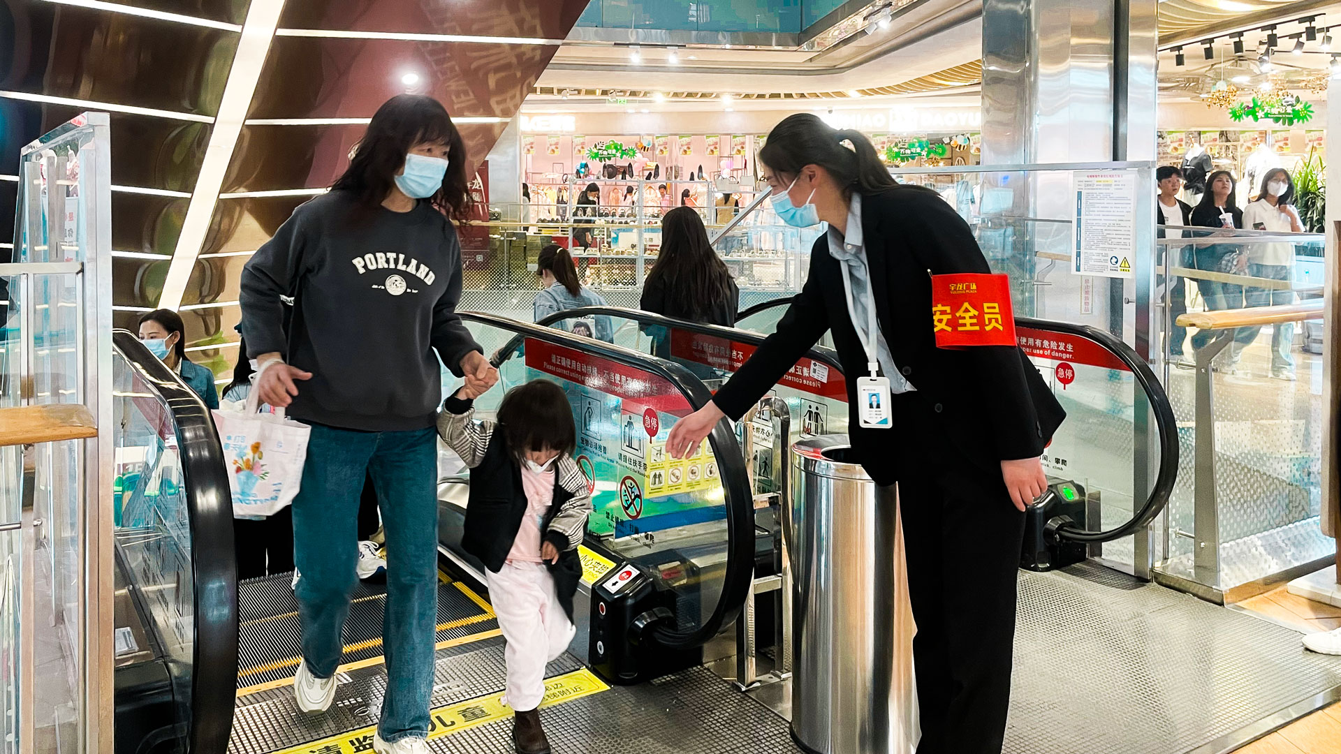 百貨公司：致敬勞動者，平凡亦有光！圖三-2.jpg